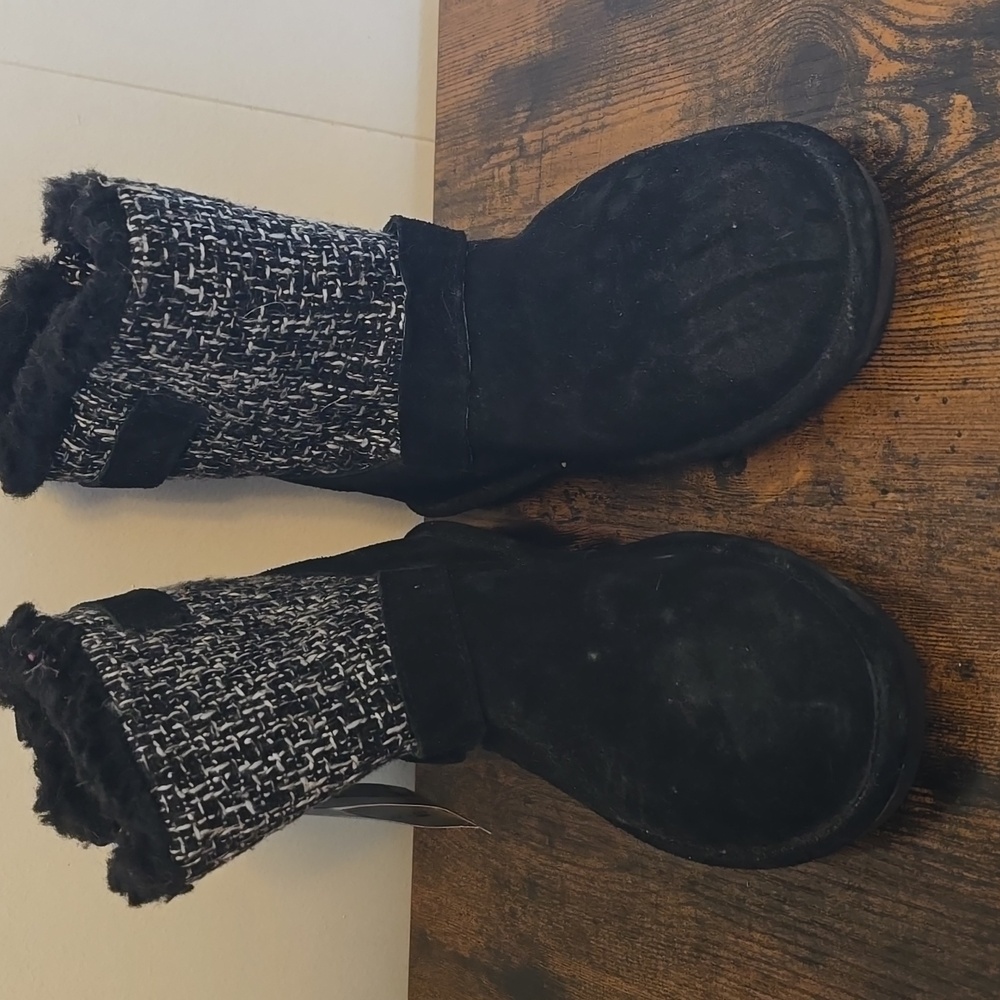Bearpaw Nova Winter Boot Women Size 8 Black Suede D-Ring Wool Mid 7"